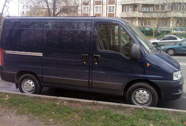 Заказать машину перевезти выбросить мебель из Москва в Москва